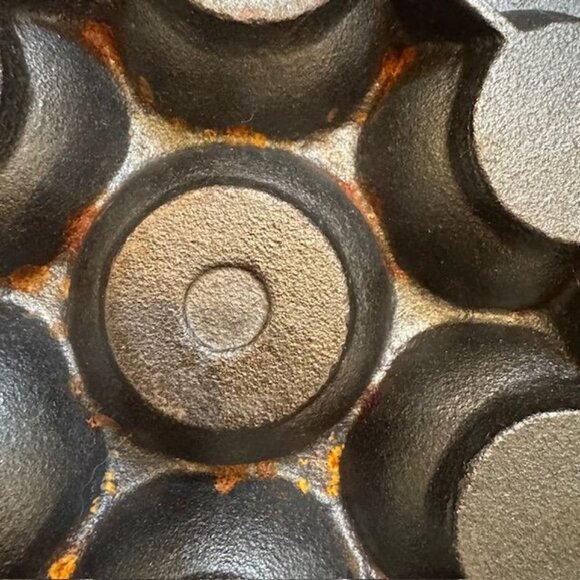 Vintage Cast Iron Aebleskiver Pan 7-Hole Danish Ebelskiver Maker With Handle For - Picture 6 of 8